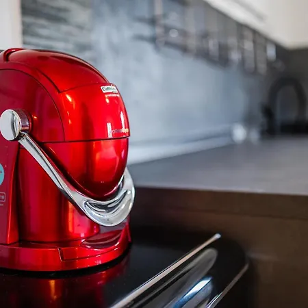 Гостевой дом Modena Station - Suites H24