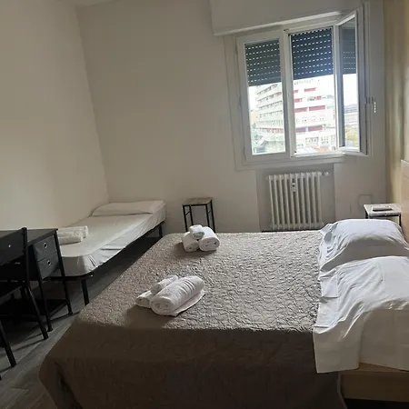 Гостевой дом Modena Station - Suites H24 Модена