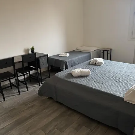 Station - H24 게스트하우스