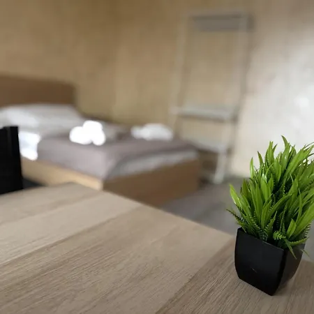 Modena Station - Suites H24 Модена