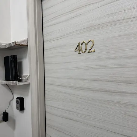 Гостевой дом Modena Station - Suites H24 4*