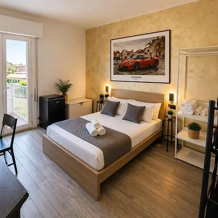 Station - H24 Guest house 3*