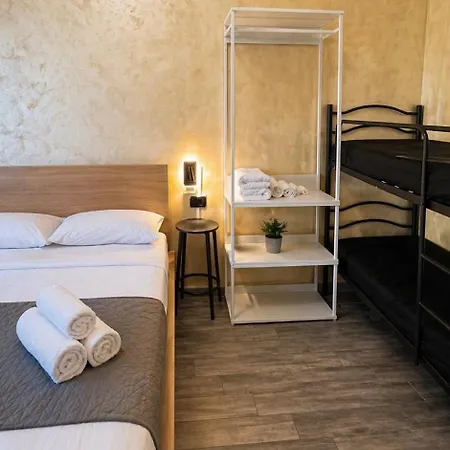 Guest house Station - H24