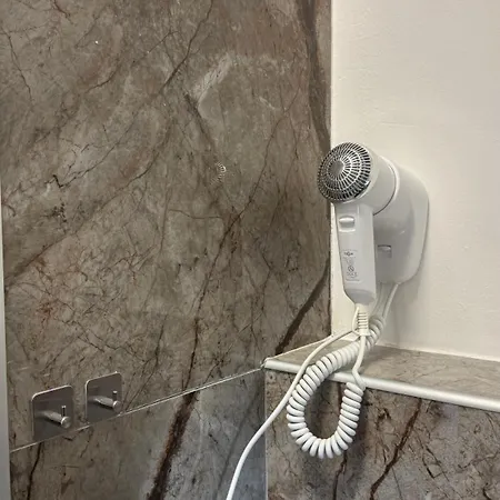 Guest house Station - H24 Modena